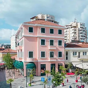 Boka Otel Tiran